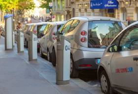 Plans for an electric car charging point in every new home in Europe 